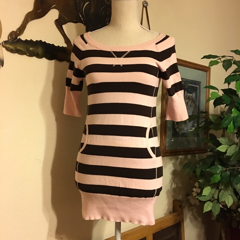 Take Out brand crew neck stripe tunic sweater